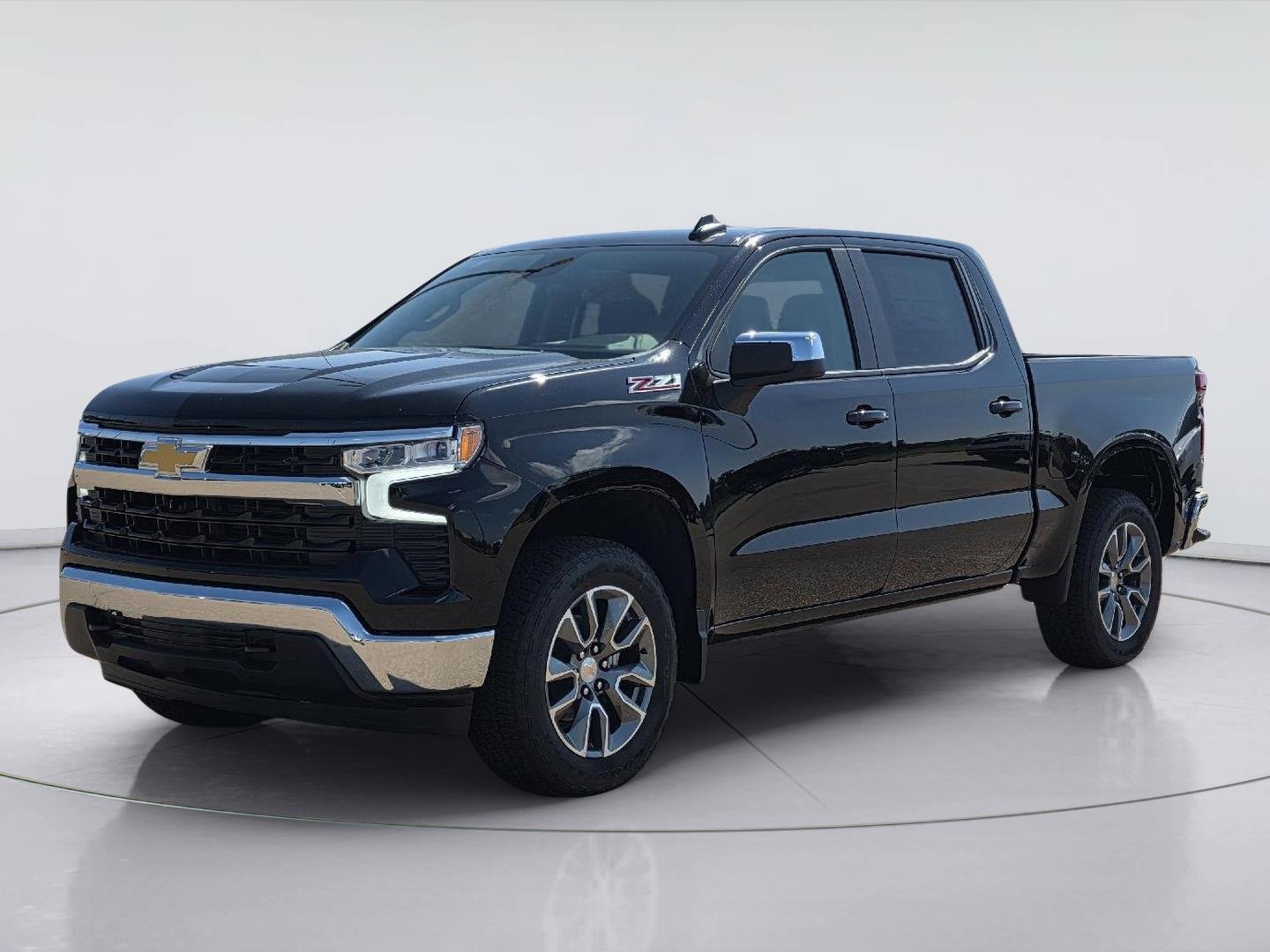 New 2026 Chevrolet Silverado 1500 LT w/ Z71 Off-Road Package AWD/4WD image 1
