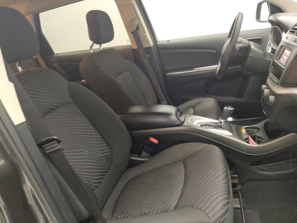 Used 2020 Dodge Journey SE FWD image 21