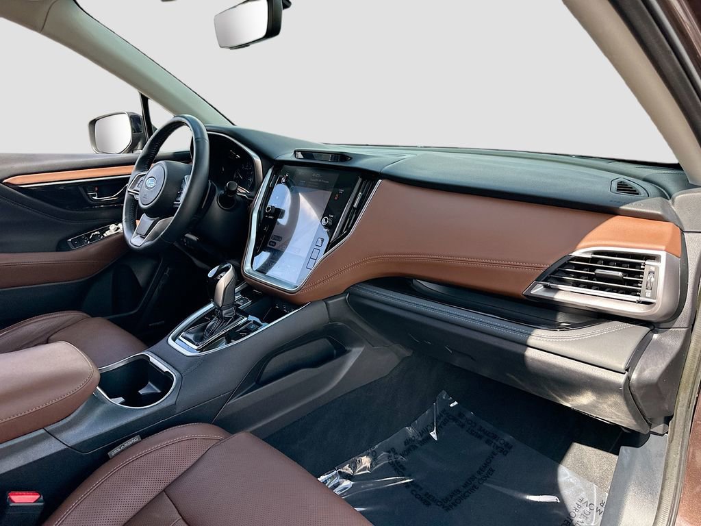 Used 2021 Subaru Outback Touring w/ Popular Package #2 image 31