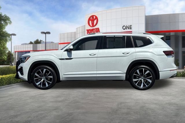 Used 2024 Volkswagen Atlas SEL Premium R-Line AWD/4WD image 8