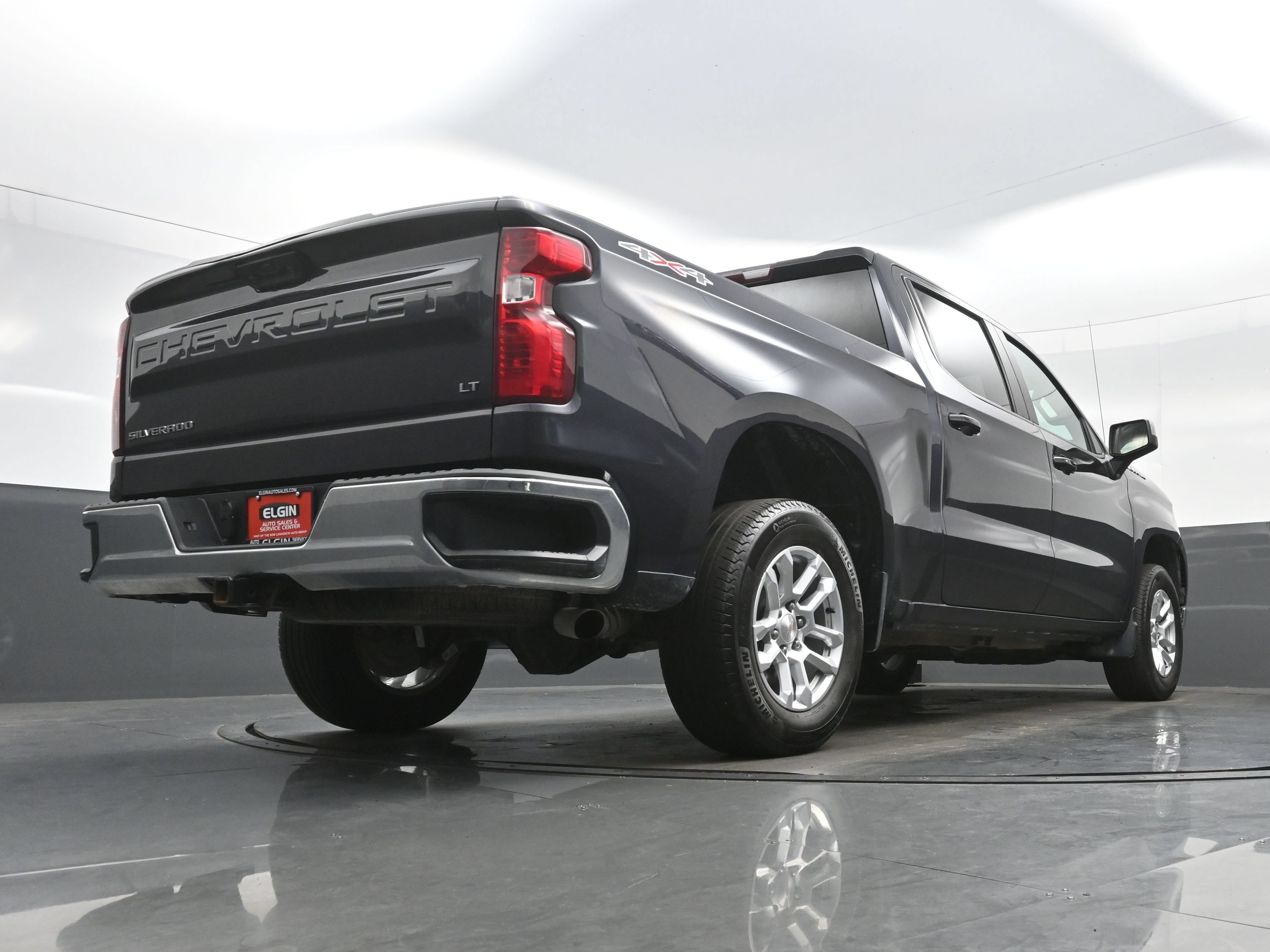 Used 2024 Chevrolet Silverado 1500 LT AWD/4WD image 30