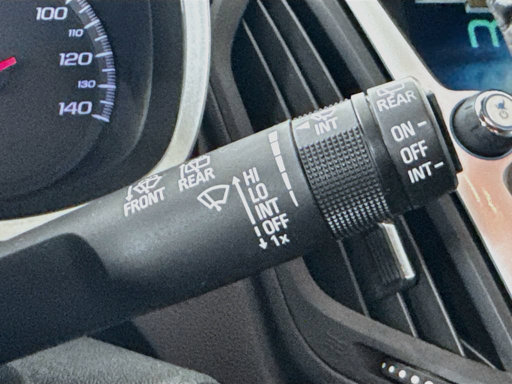 Used 2015 Chevrolet Equinox LT w/ Driver Convenience Package FWD image 13
