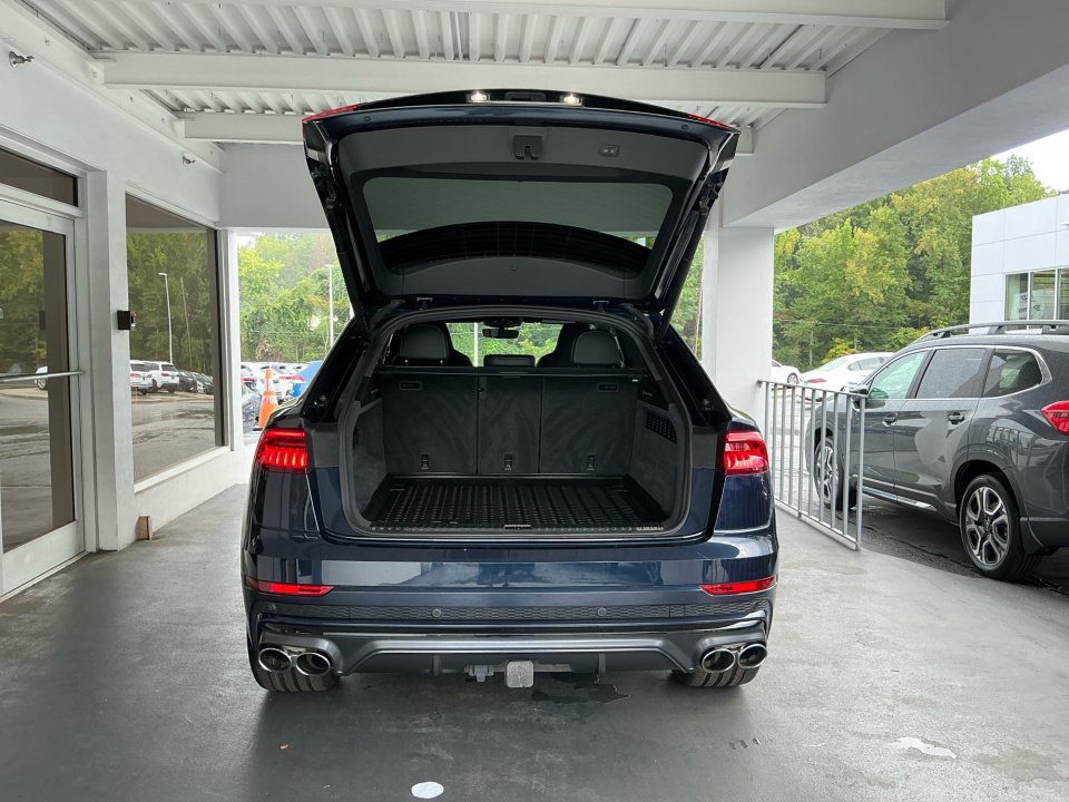 Used 2023 Audi SQ8 Prestige AWD/4WD image 15