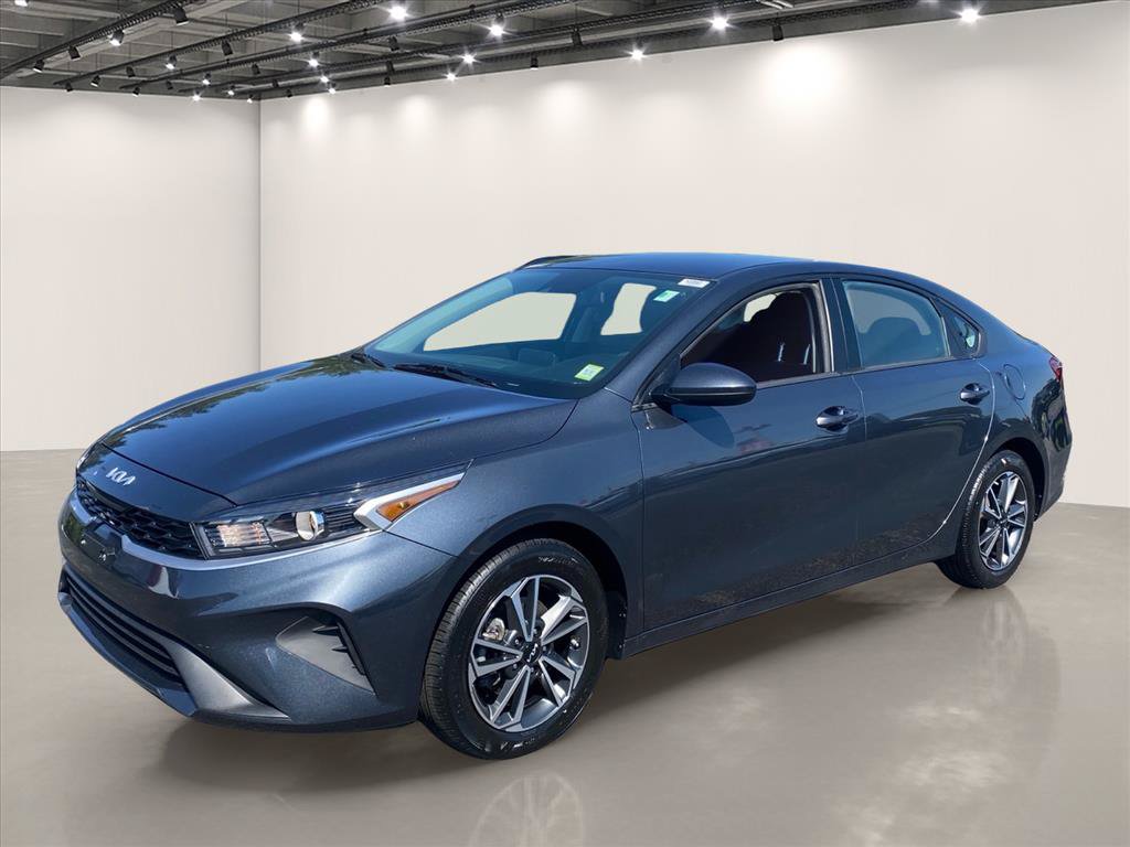 Certified 2023 Kia Forte LXS FWD image 4