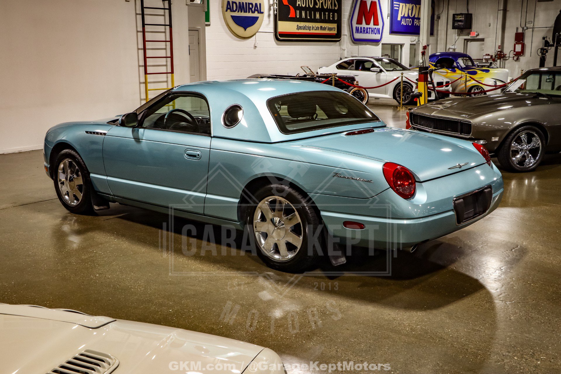 Used 2002 Ford Thunderbird RWD image 8