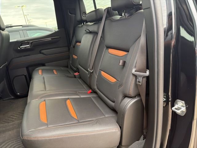 Used 2022 GMC Sierra 1500 AT4 w/ AT4 Premium Package AWD/4WD image 5