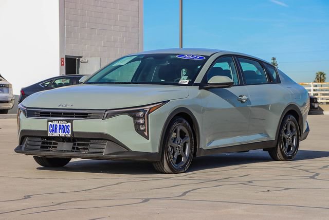 Used 2025 Kia K4 LXS image 5