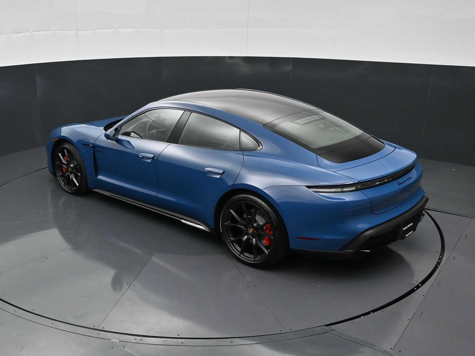 New 2026 Porsche Taycan GTS AWD/4WD image 31