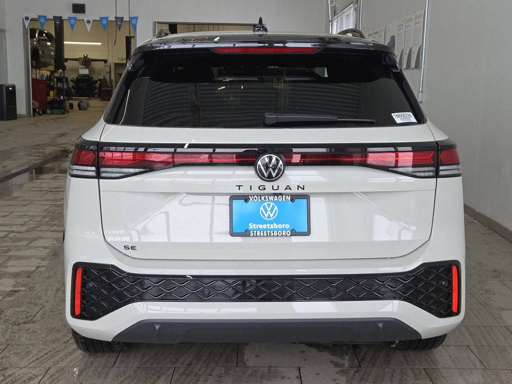 New 2026 Volkswagen Tiguan SE R-Line image 5