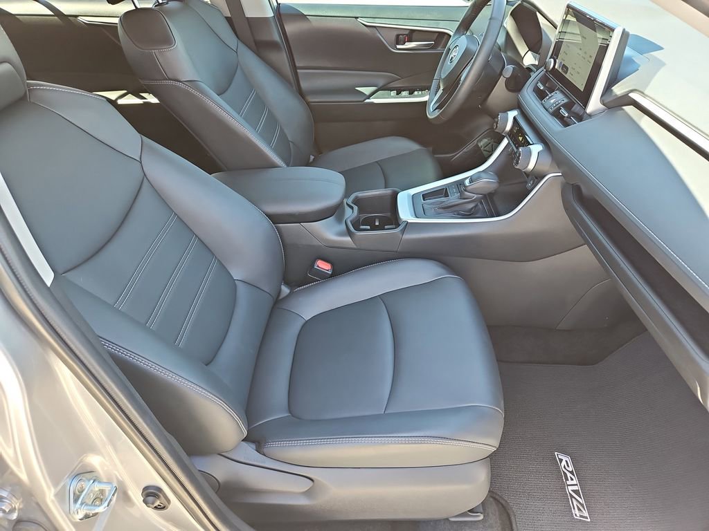 Used 2024 Toyota RAV4 XLE Premium image 15