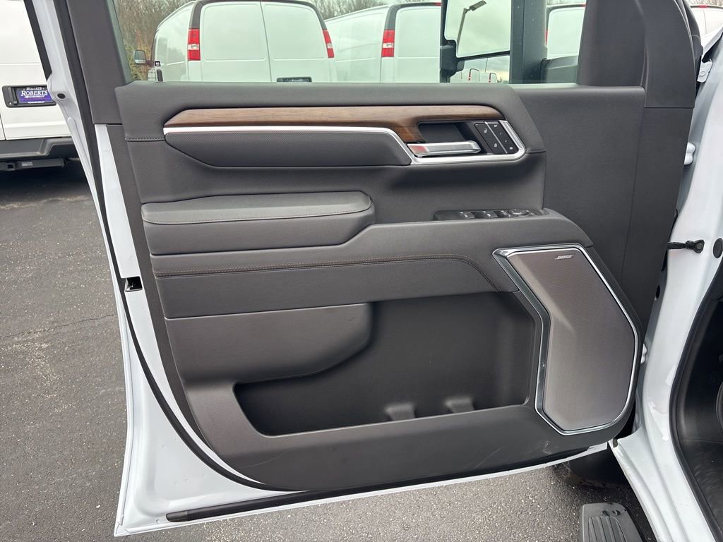 New 2026 Chevrolet Silverado 2500 High Country w/ High Country Premium Package AWD/4WD image 10