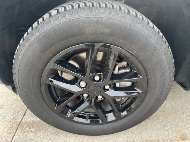 Certified 2024 Jeep Grand Cherokee L Laredo w/ Luxury Tech Group I image 9