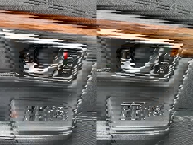 Used 2022 Honda CR-V Touring image 8