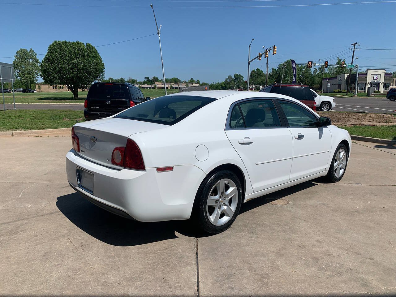 Used 2009 Chevrolet Malibu LS FWD image 7