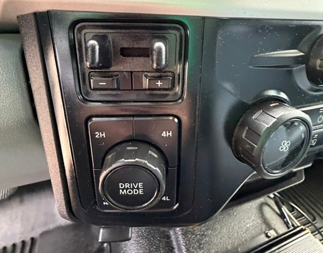 Used 2023 Ford F250 XL w/ XL Off-Road Package AWD/4WD image 13
