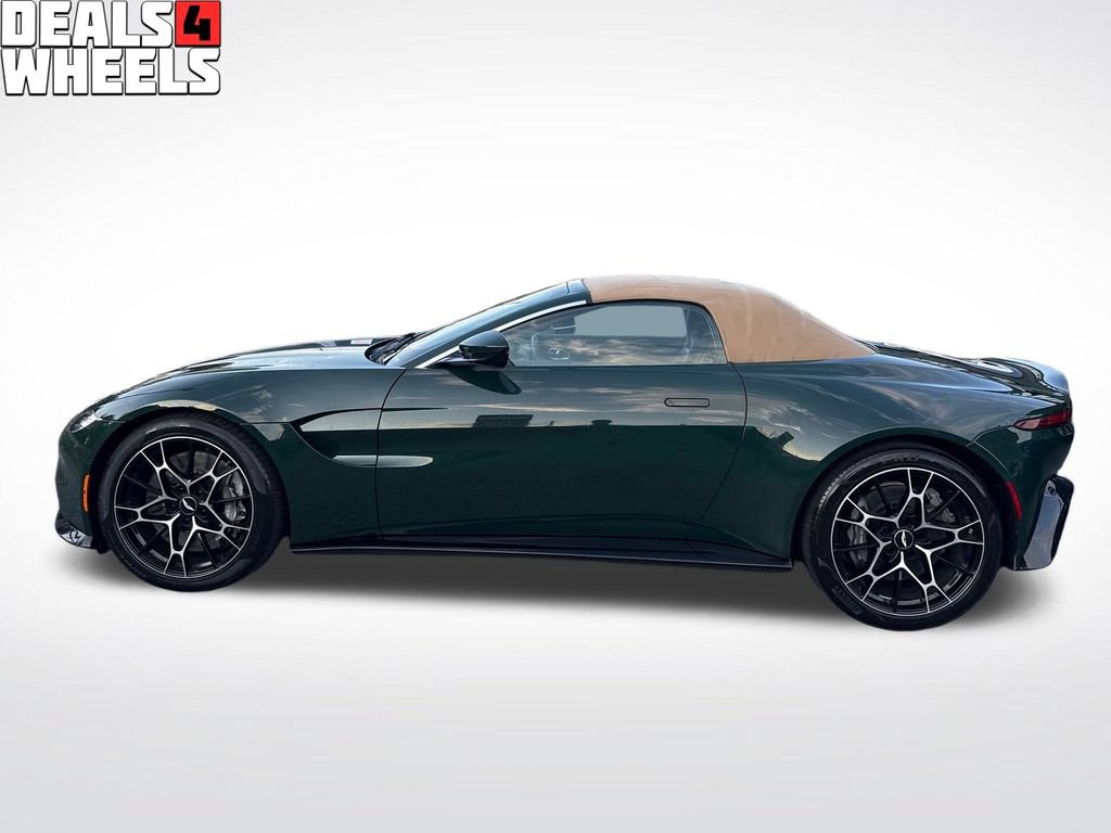 Used 2021 Aston Martin V8 Vantage Roadster RWD image 37