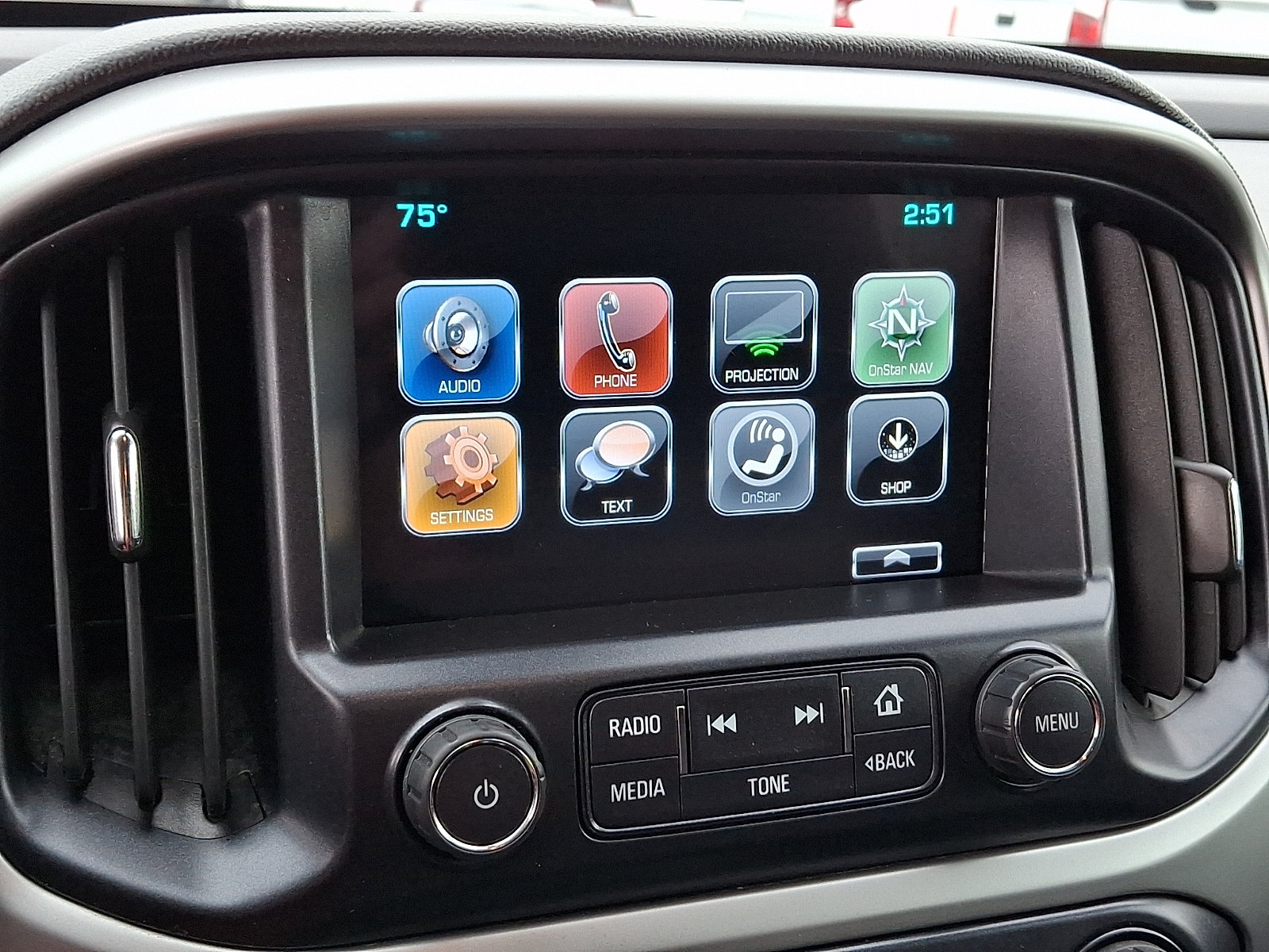 Used 2017 Chevrolet Colorado LT AWD/4WD image 14