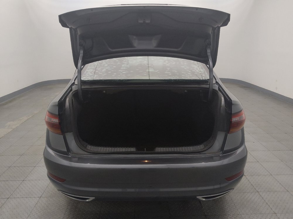 Used 2019 Volkswagen Jetta R-Line FWD image 29