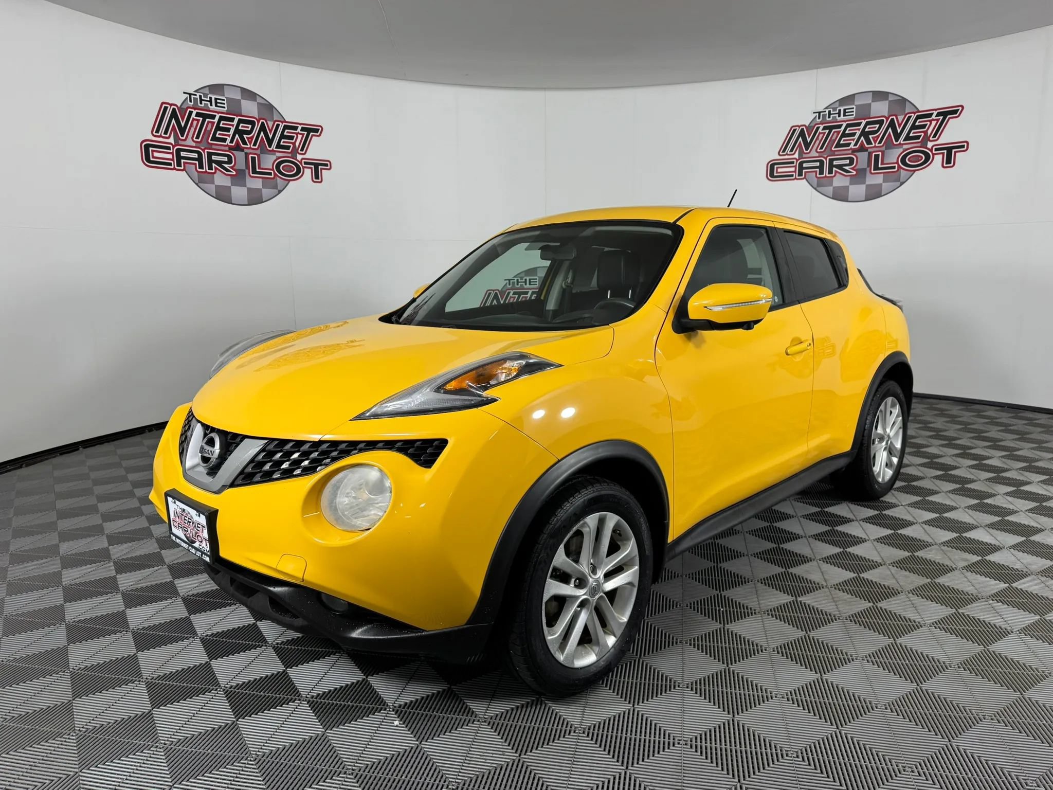 Used 2016 Nissan Juke SL FWD image 3
