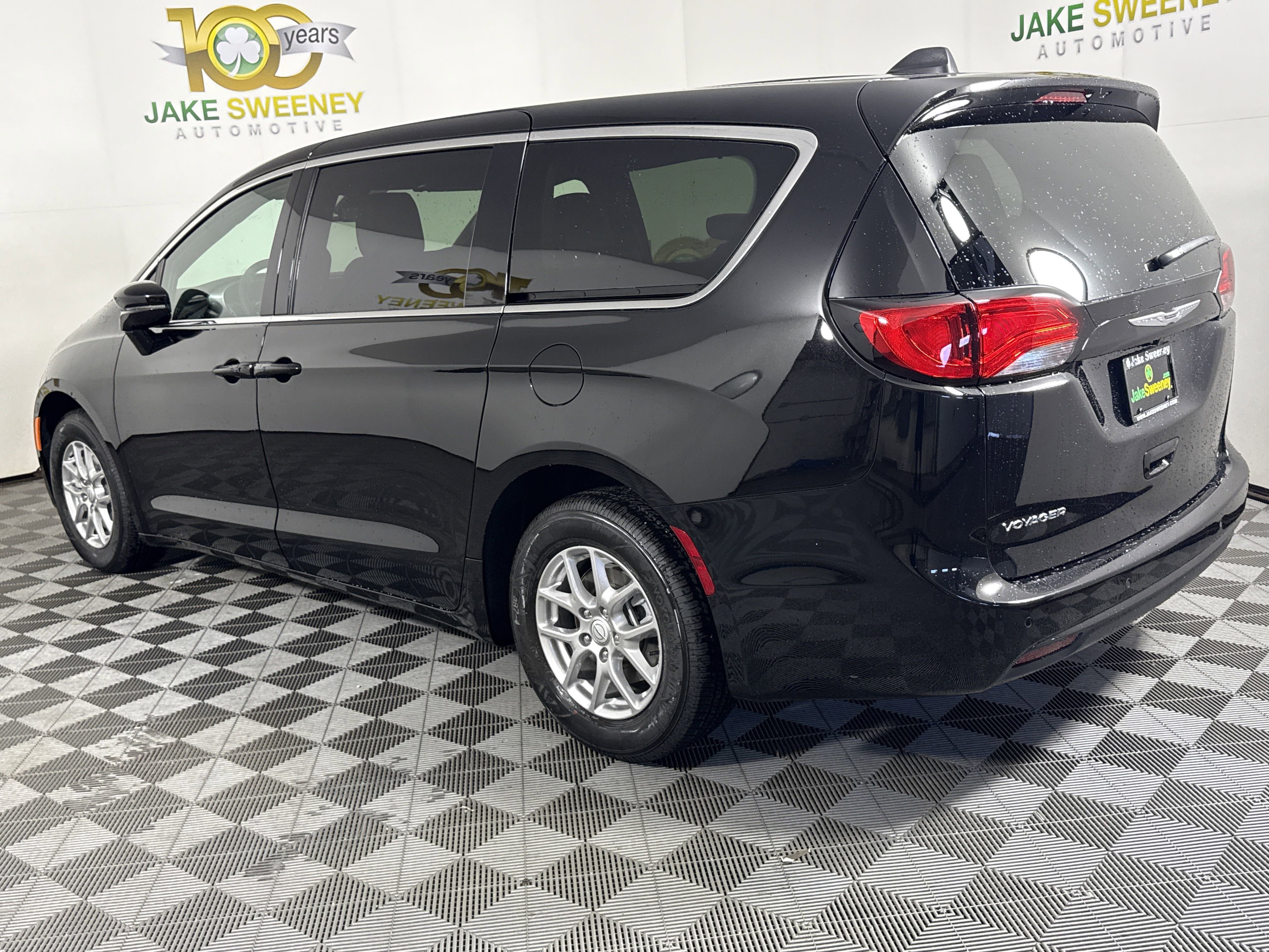 New 2026 Chrysler Voyager LX image 6