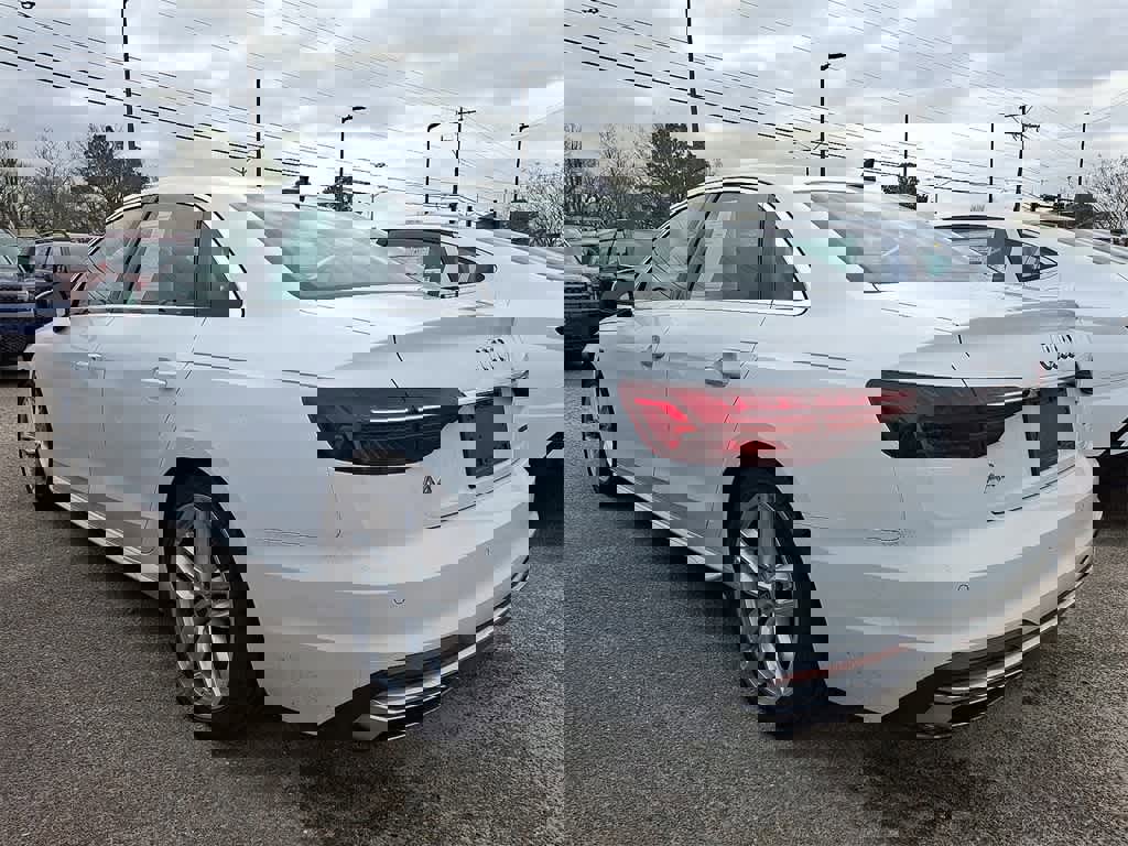 Used 2024 Audi A4 2.0T Premium Plus image 4