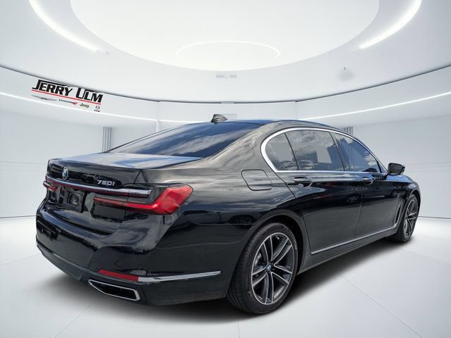 Used 2020 BMW 750i xDrive w/ Cold Weather Package AWD/4WD image 3