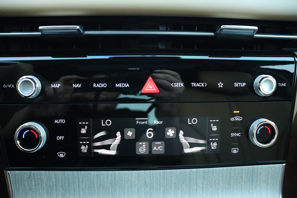 Used 2025 Genesis G80 2.5T Advanced AWD/4WD image 33