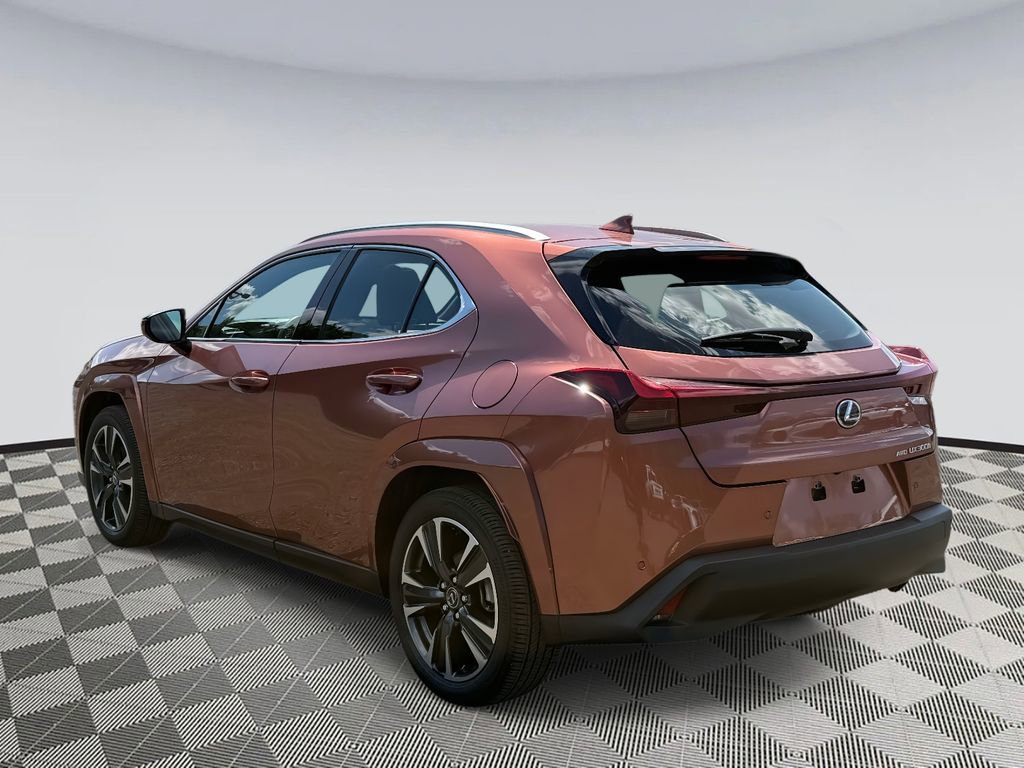 Used 2025 Lexus UX 300h AWD image 4