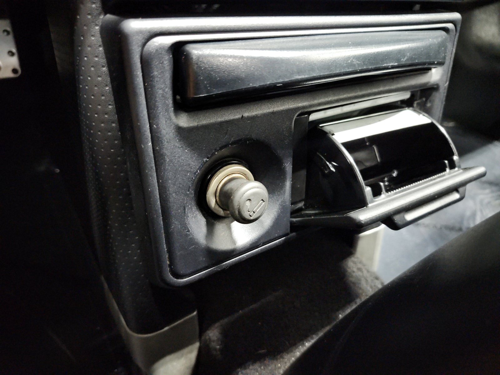 Used 2001 Toyota MR2 RWD image 17