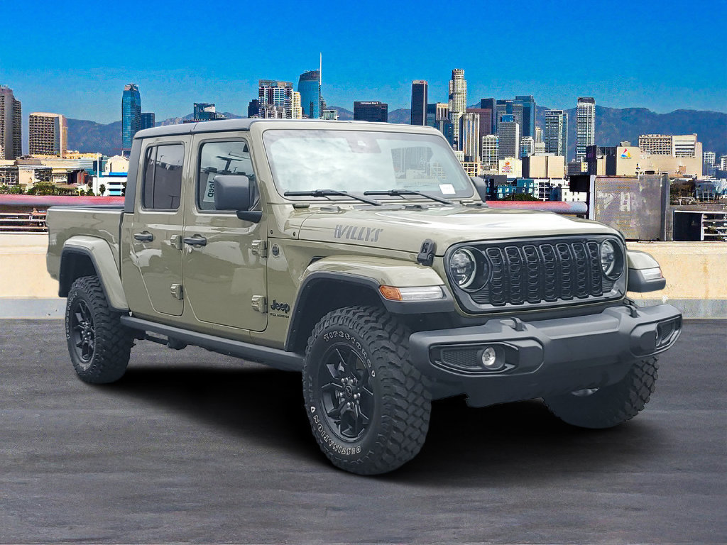 Used 2025 Jeep Gladiator Sport AWD/4WD image 3