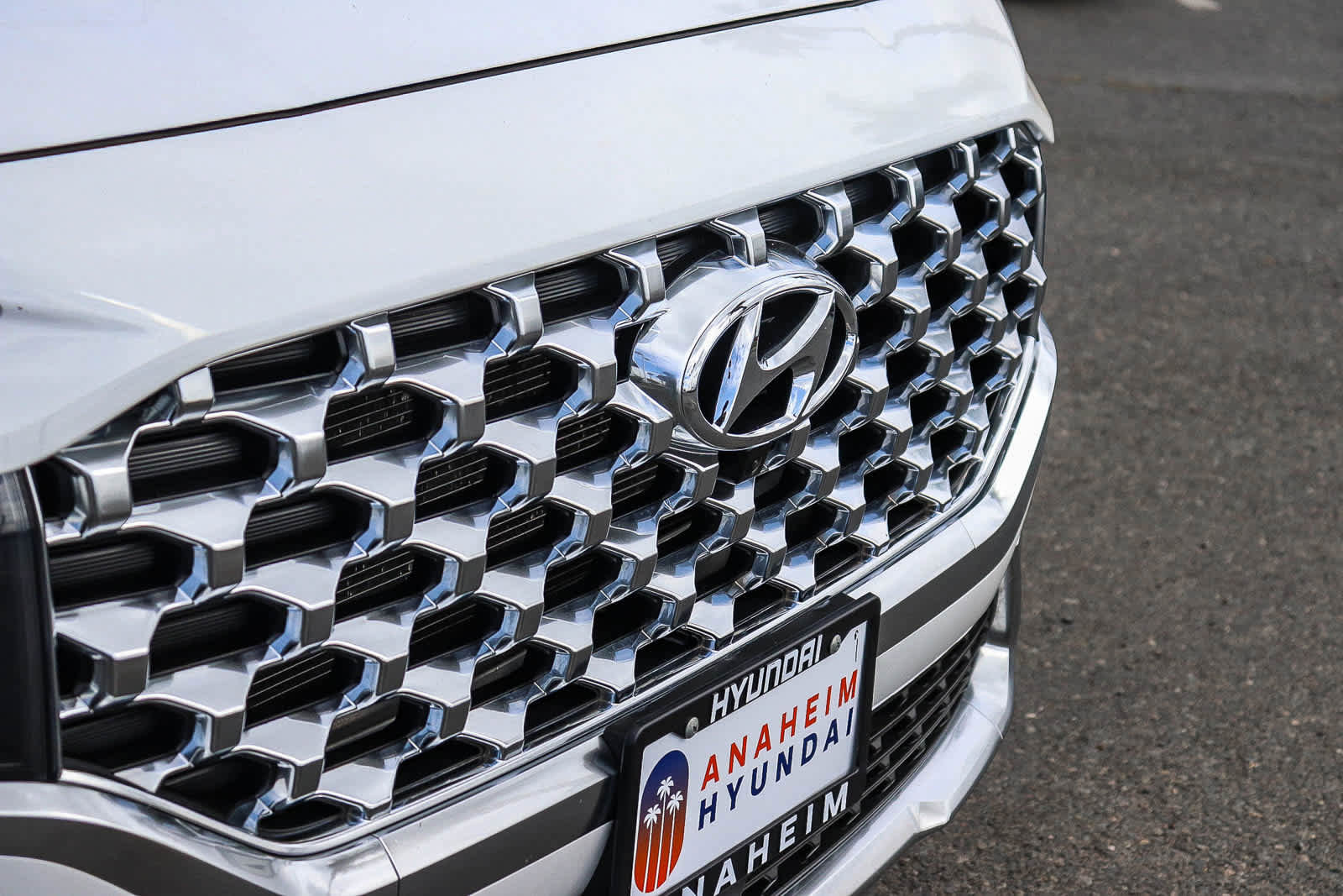 Used 2023 Hyundai Santa Fe SEL w/ Premium Package FWD image 5