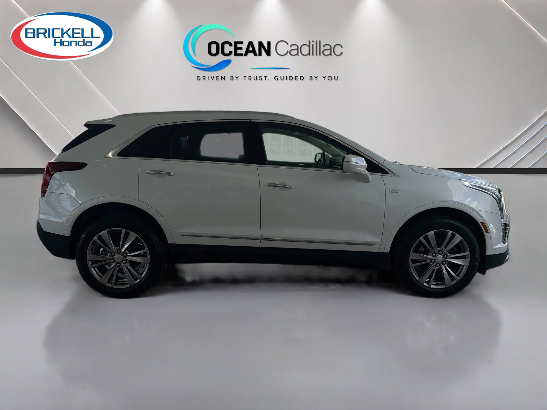 Used 2023 Cadillac XT5 Premium Luxury FWD image 7