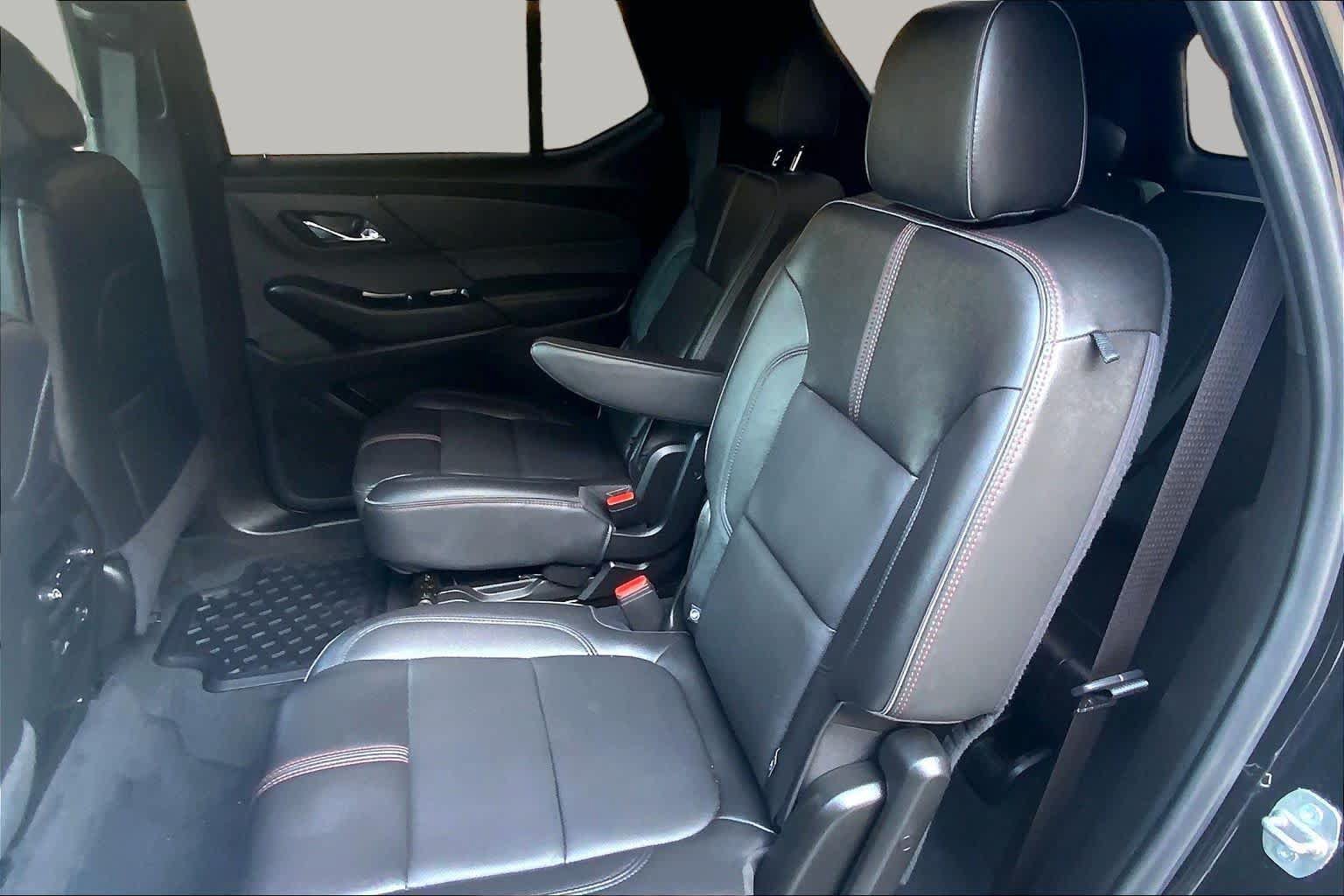Used 2023 Chevrolet Traverse RS AWD/4WD image 21