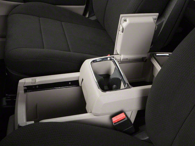 Used 2011 Dodge Grand Caravan Express FWD image 19
