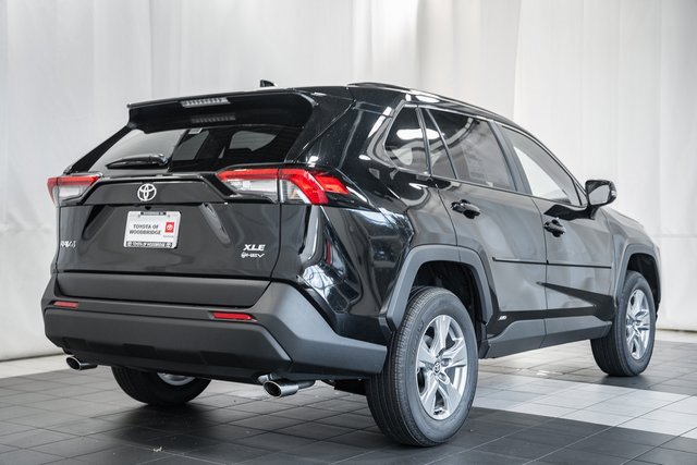 New 2025 Toyota RAV4 XLE image 4