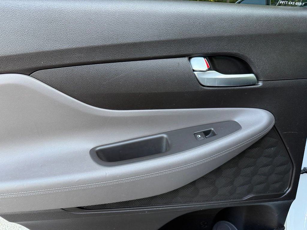Used 2019 Hyundai Santa Fe SE AWD/4WD image 25