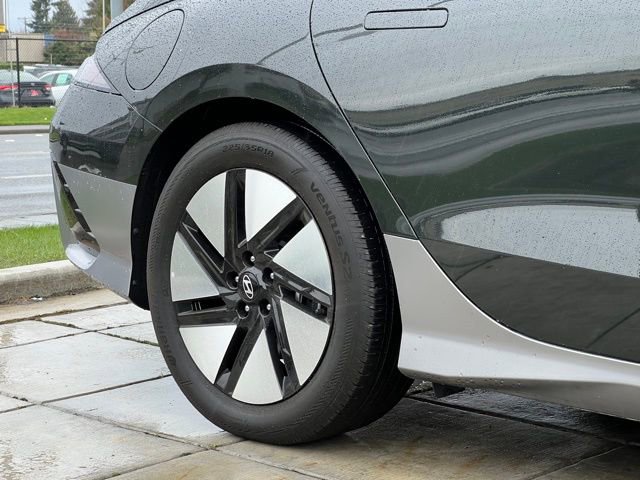 Used 2024 Hyundai Ioniq 6 SE image 2