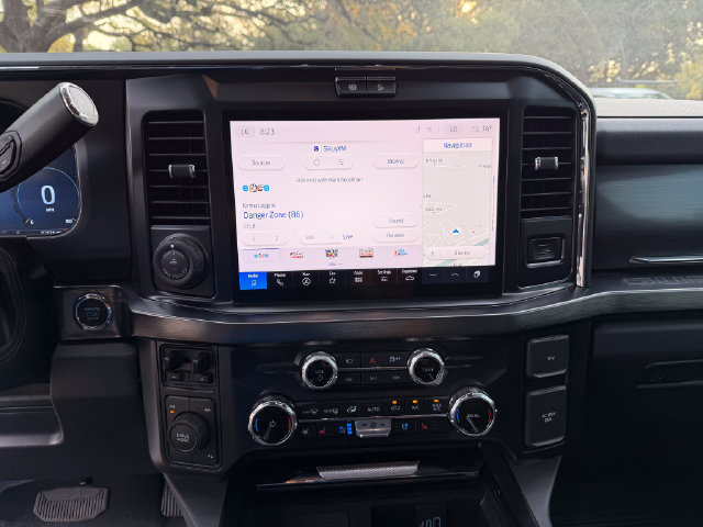 Used 2025 Ford F350 Lariat w/ Lariat Ultimate Package AWD/4WD image 15