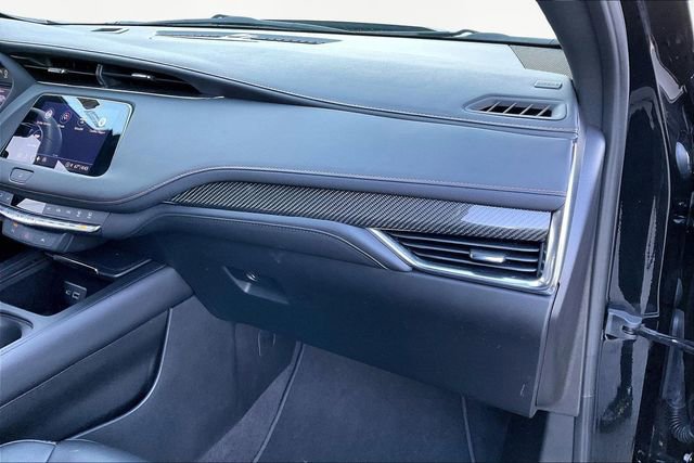 Used 2023 Cadillac XT4 Sport image 18