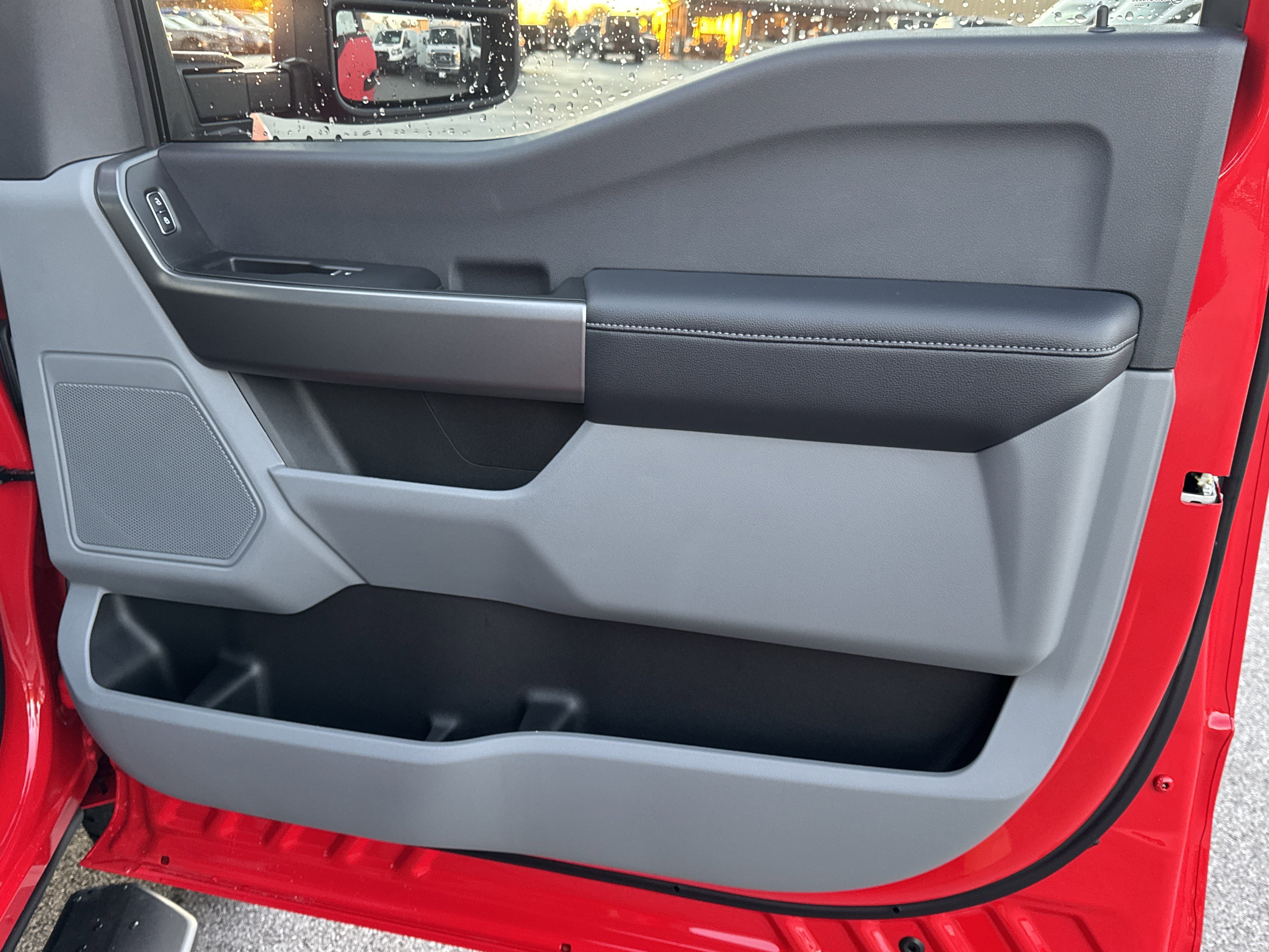 New 2026 Ford F250 4x4 Crew Cab Super Duty image 14