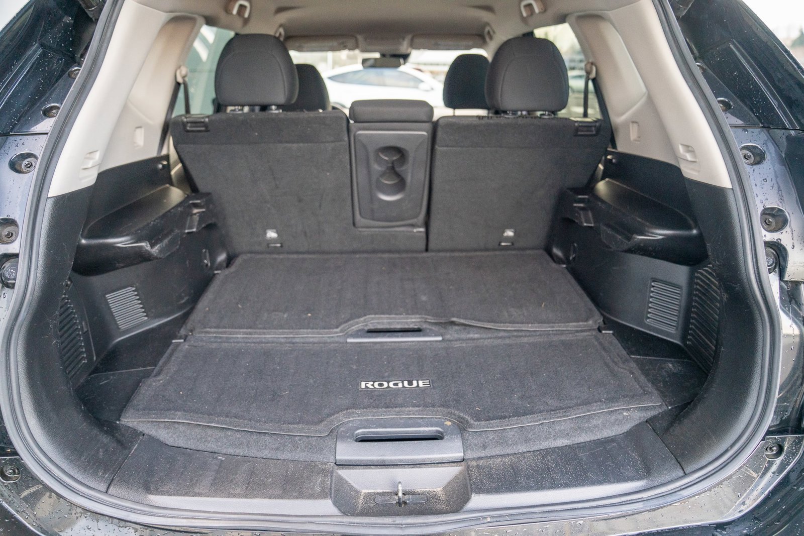 Used 2019 Nissan Rogue SV image 25