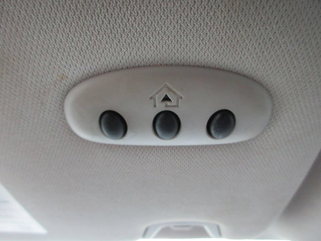 Used 2015 Ford Fusion SE w/ Equipment Group 202A FWD image 30