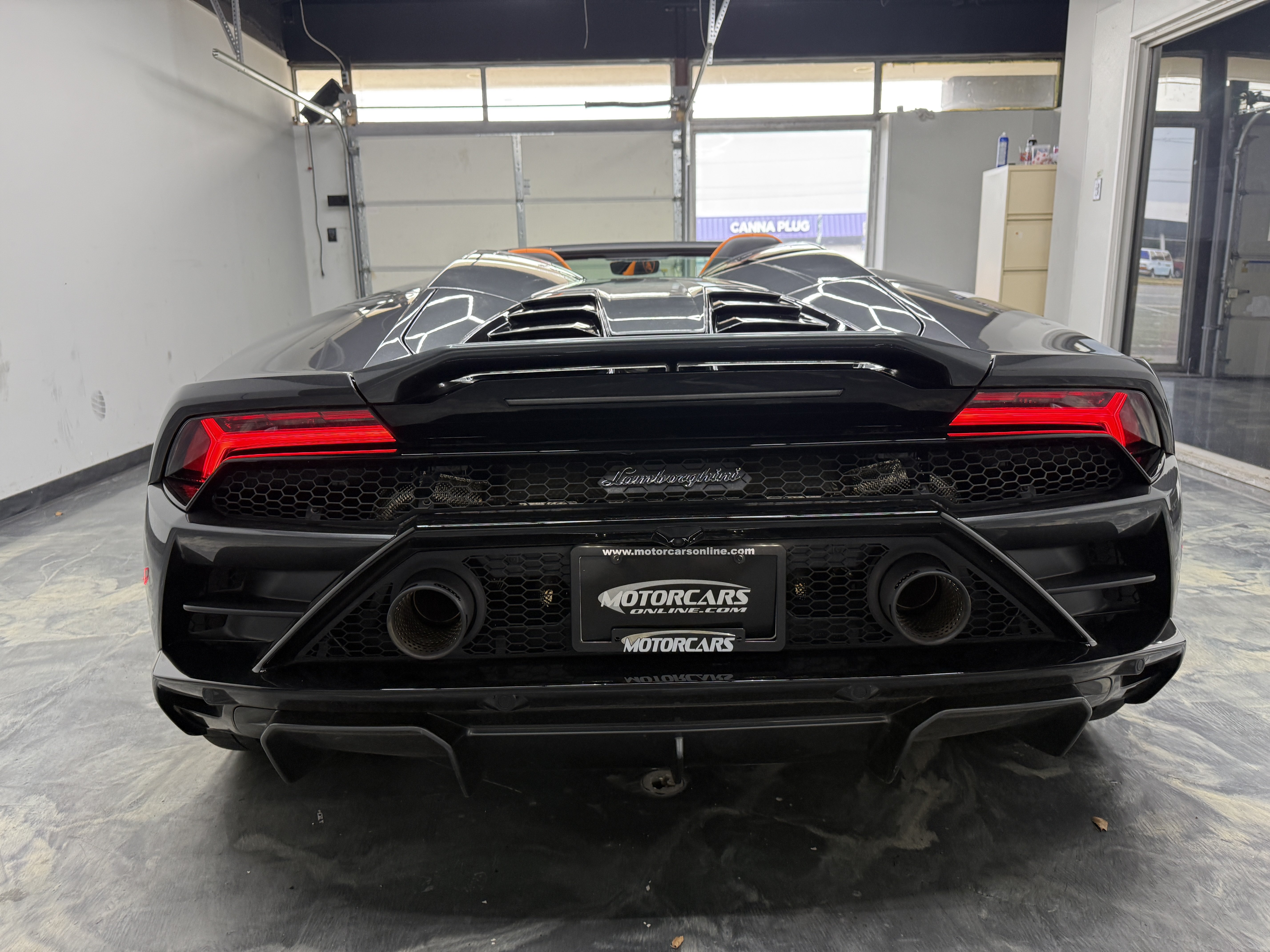 Used 2023 Lamborghini Huracan EVO RWD image 4