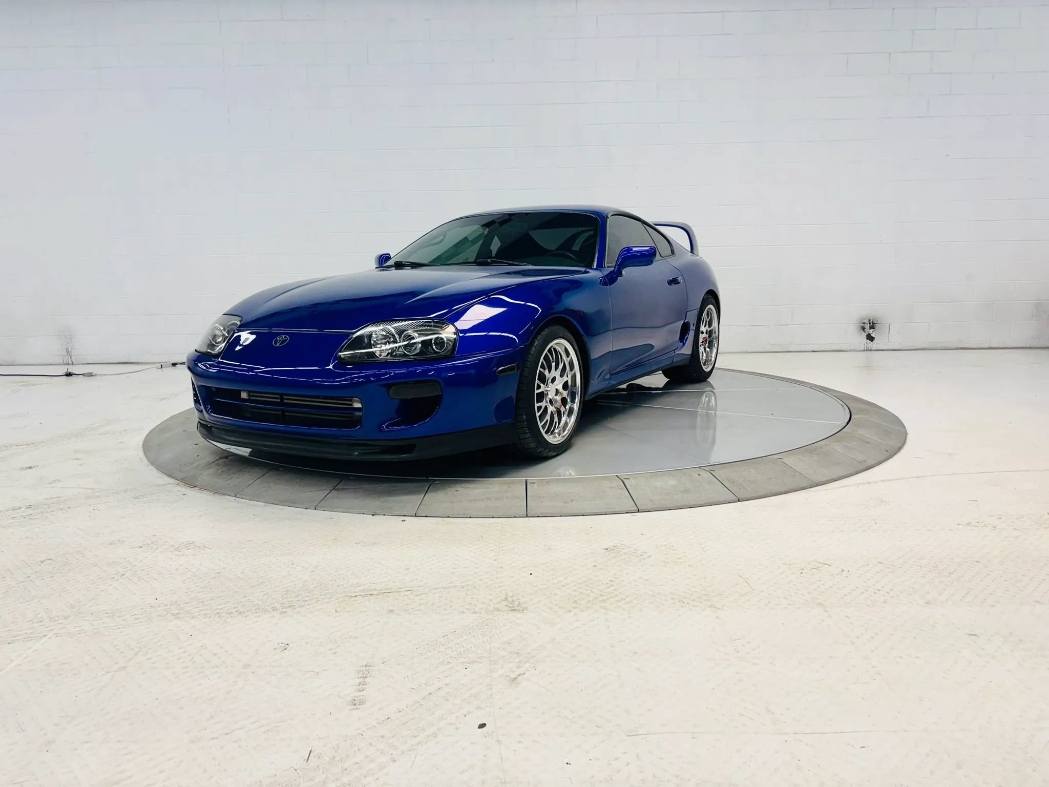 Used 1997 Toyota Supra Turbo RWD image 6