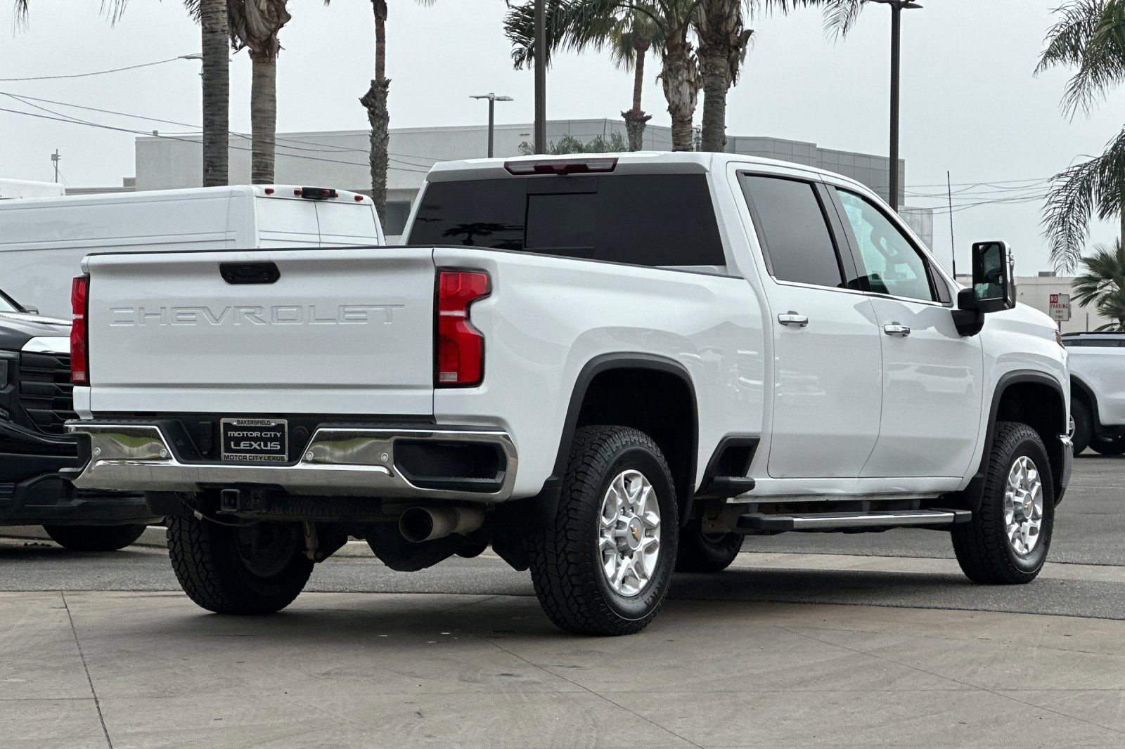 Used 2024 Chevrolet Silverado 2500 LTZ w/ LTZ Convenience Package image 4