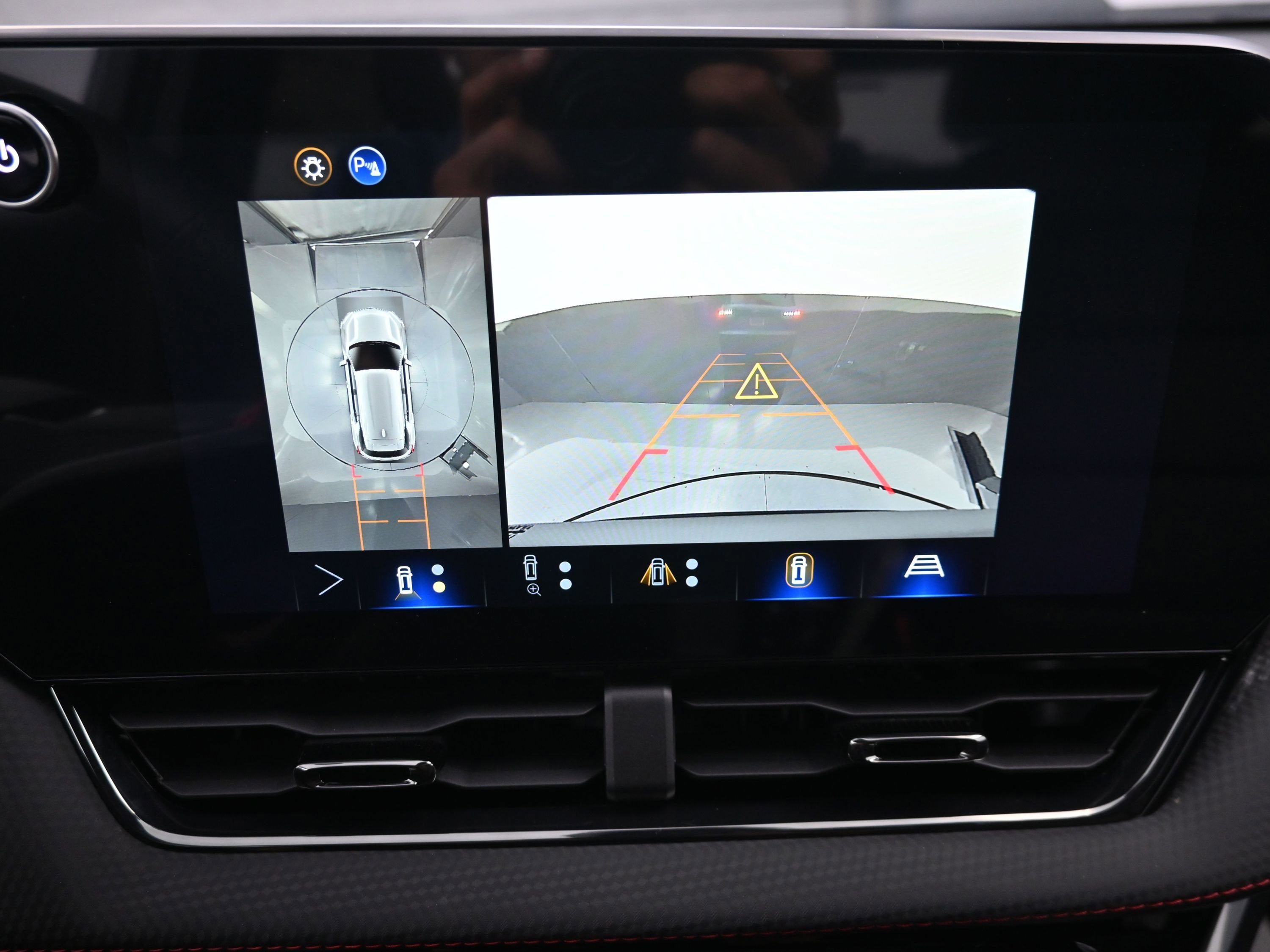 New 2026 Chevrolet Equinox RS w/ Safety and Technology Package AWD/4WD image 20
