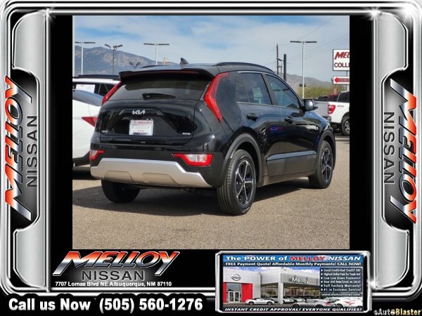 Used 2024 Kia Niro EX w/ EX Cold Weather Package image 4