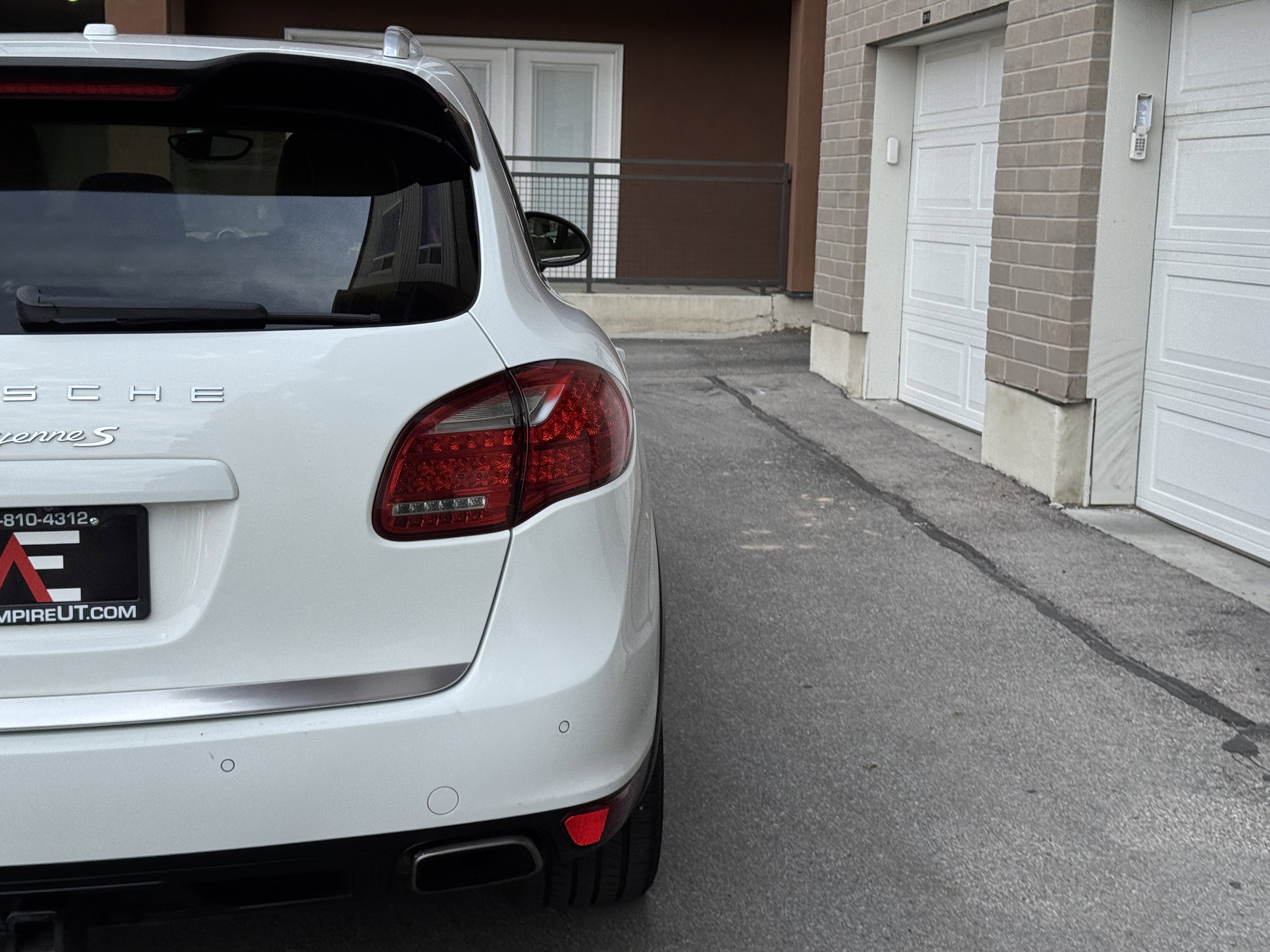 Used 2012 Porsche Cayenne S image 6