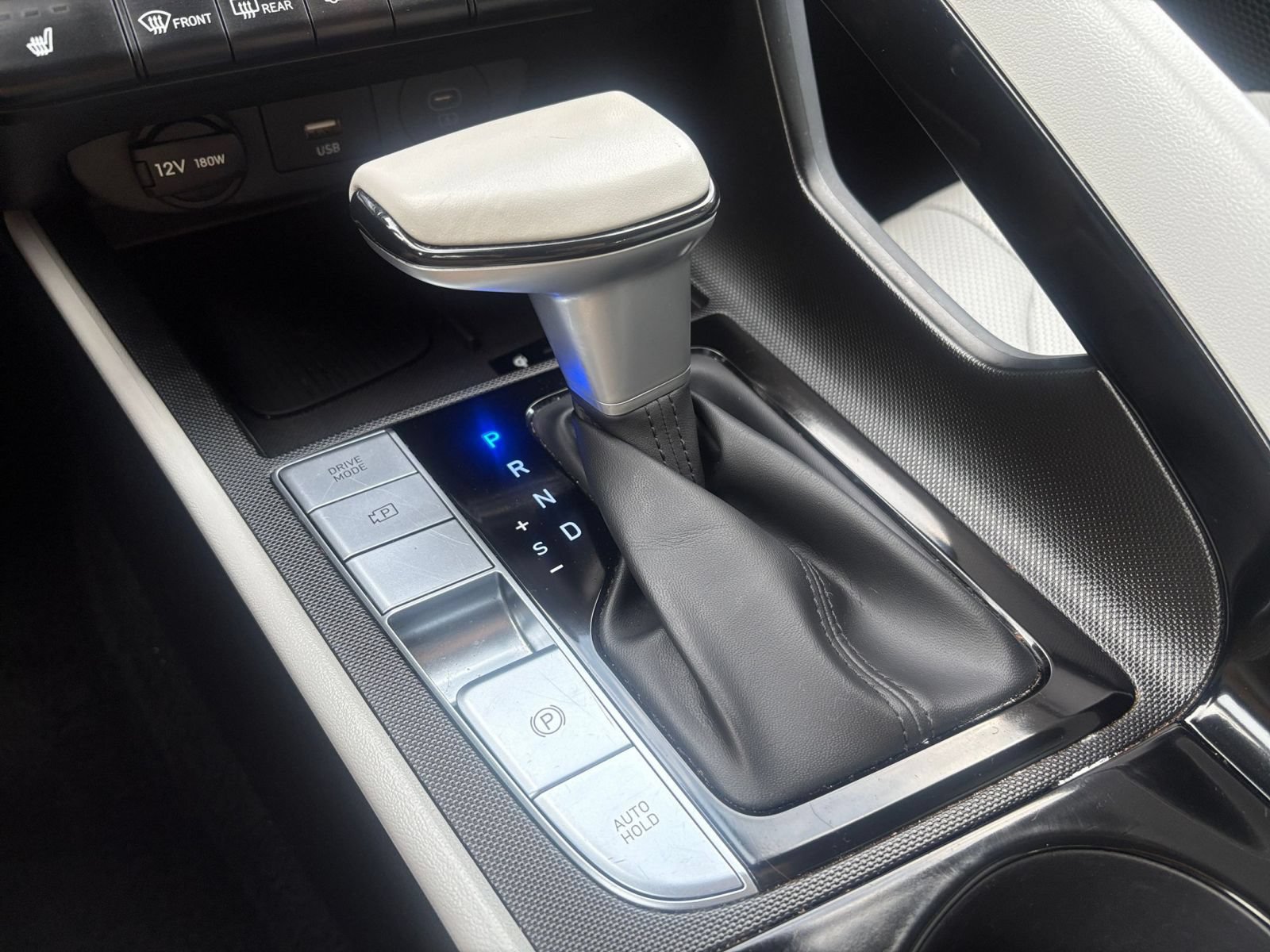 Used 2025 Hyundai Elantra Limited FWD image 39