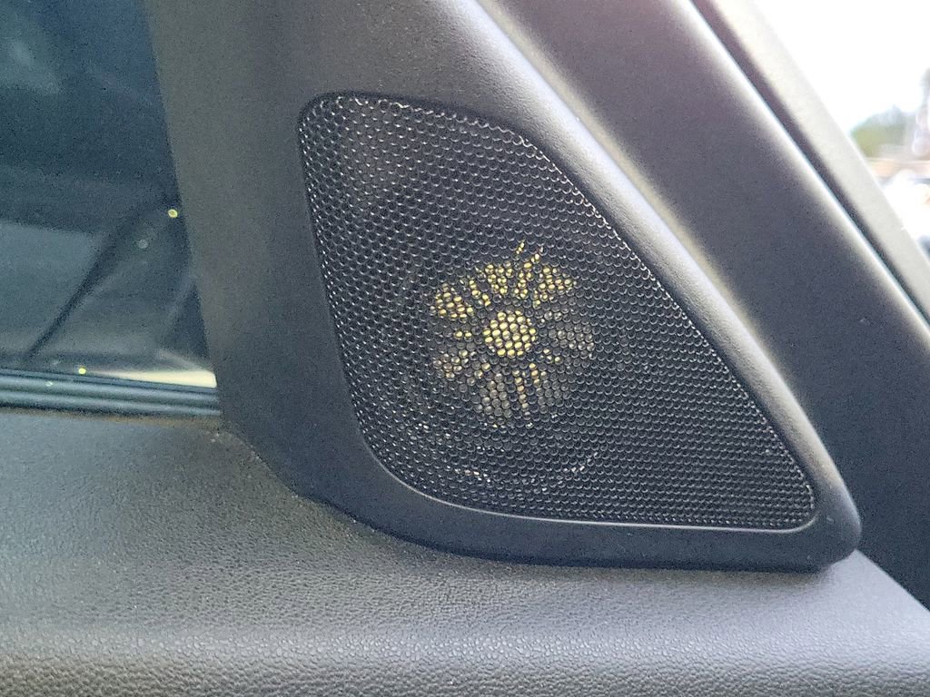 Used 2025 Land Rover Range Rover Velar Dynamic SE AWD/4WD image 41